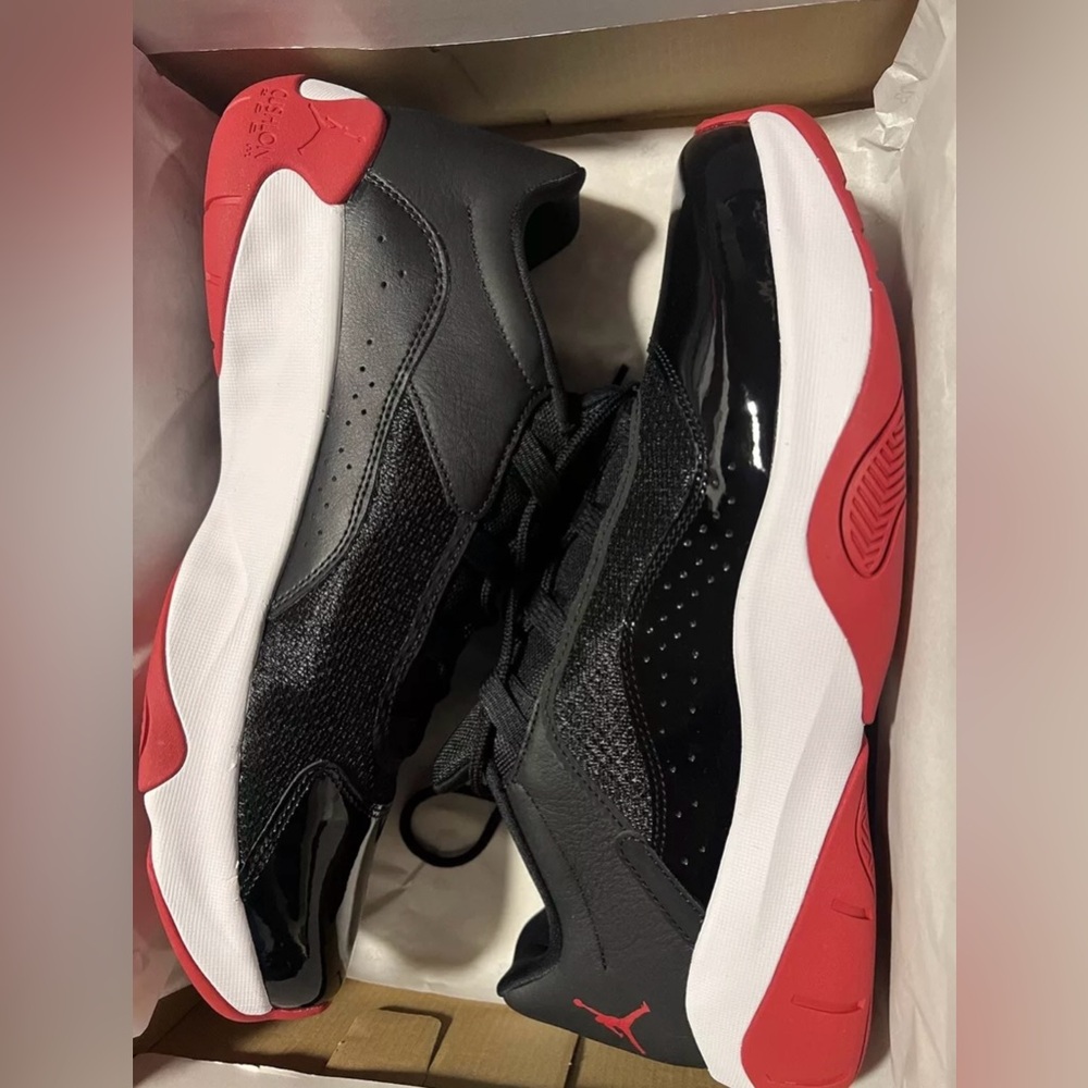 Men’s 12.5 Nike Air Jordan CMFT Low